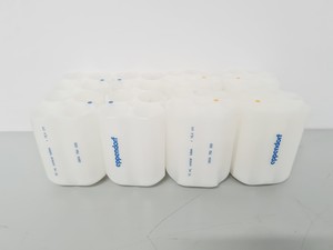 Thumbnail image of Eppendorf Refrigerated Centrifuge 5804 R w/ Eppendorf S-4-72 Rotor Lab
