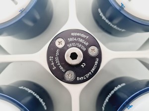 Thumbnail image of Eppendorf Refrigerated Centrifuge 5804 R w/ Eppendorf S-4-72 Rotor Lab