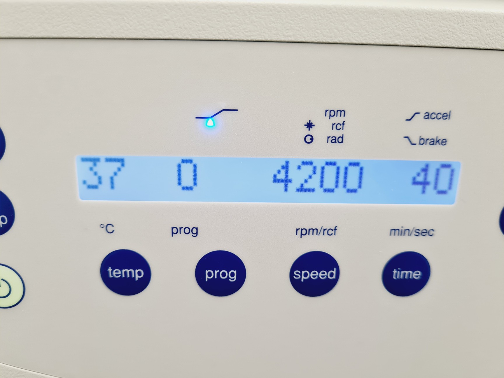 Image of Eppendorf Refrigerated Centrifuge 5804 R w/ Eppendorf S-4-72 Rotor Lab