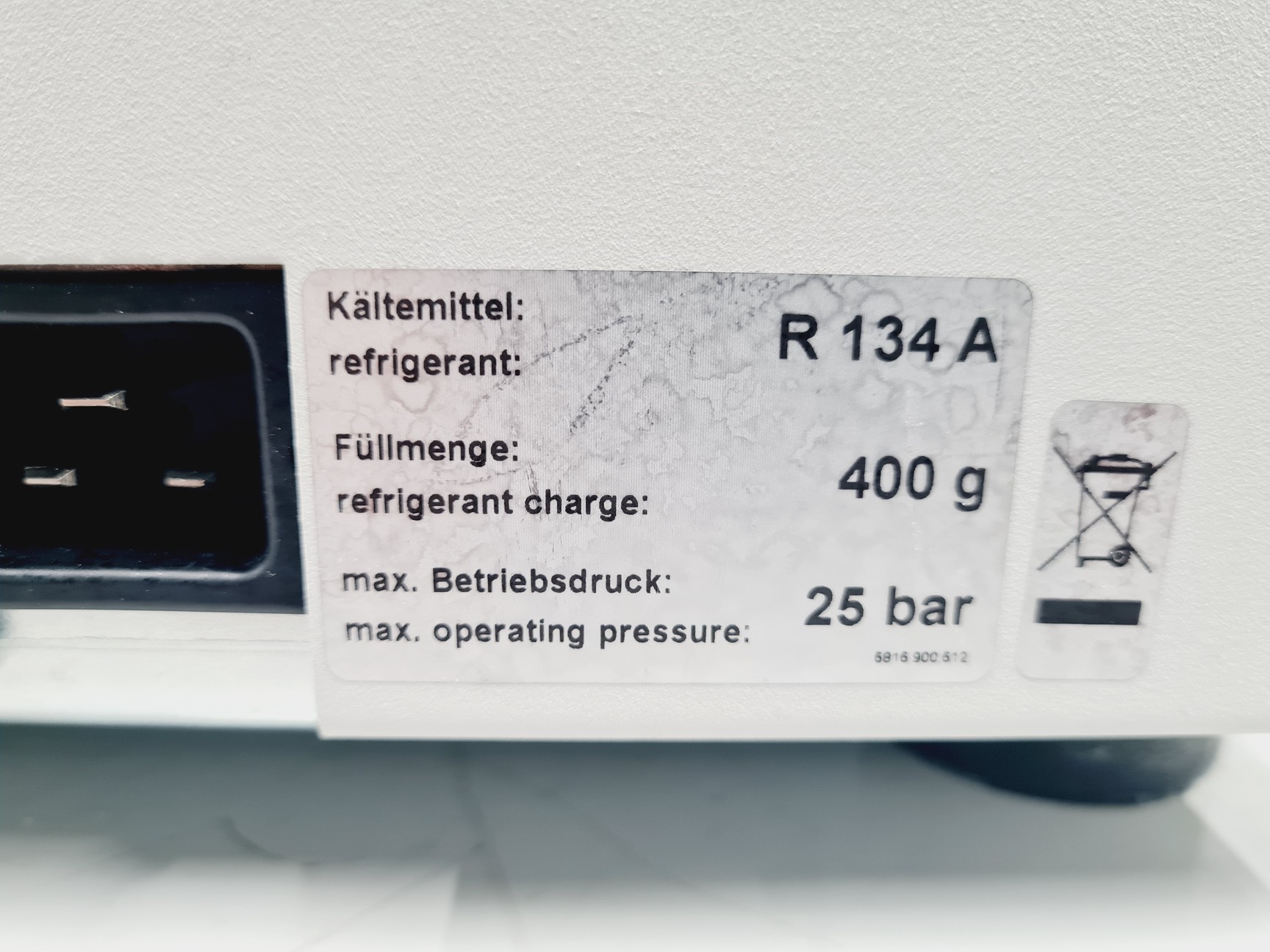 Image of Eppendorf Refrigerated Centrifuge 5804 R with Eppendorf A-4-44 Rotor