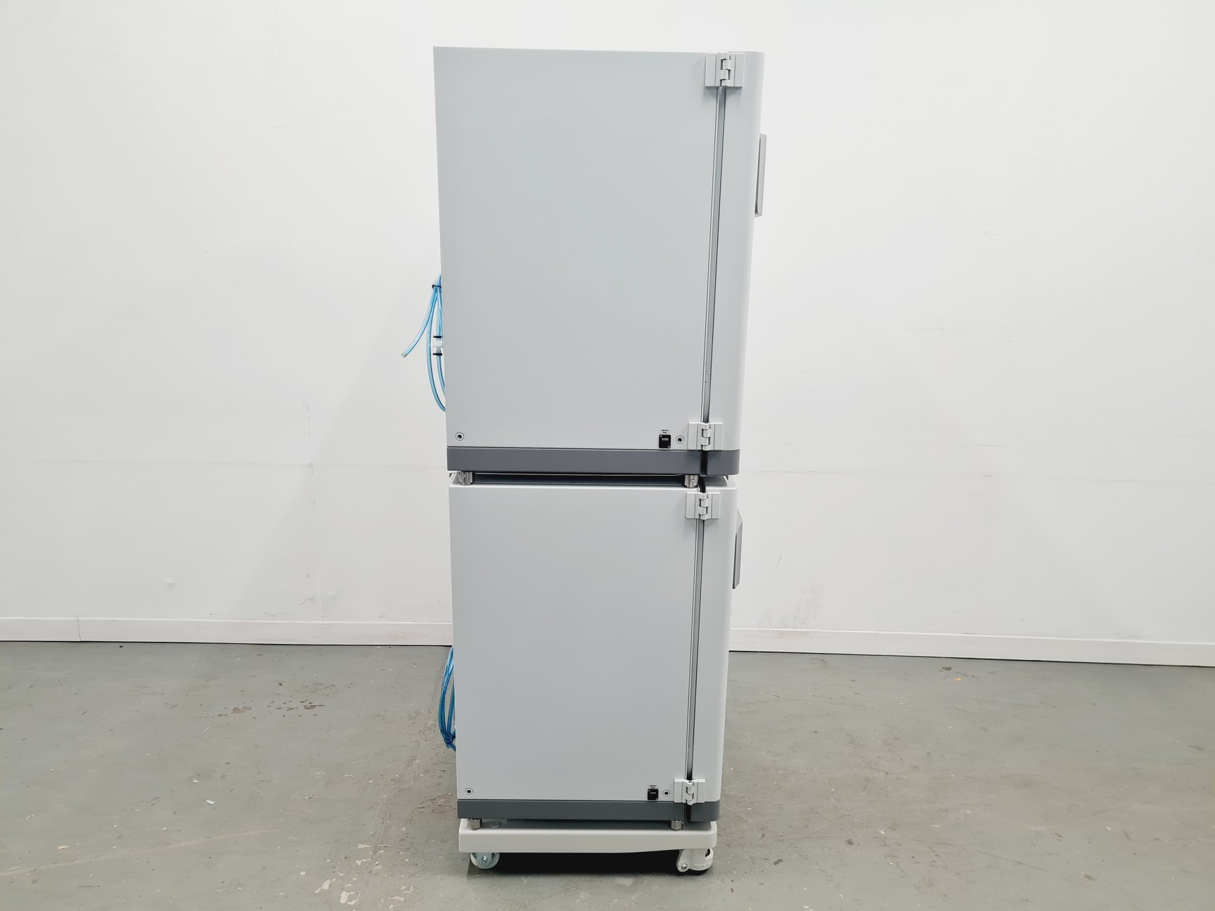 Image of Eppendorf CellXpert C170i Double Stack Incubator Lab