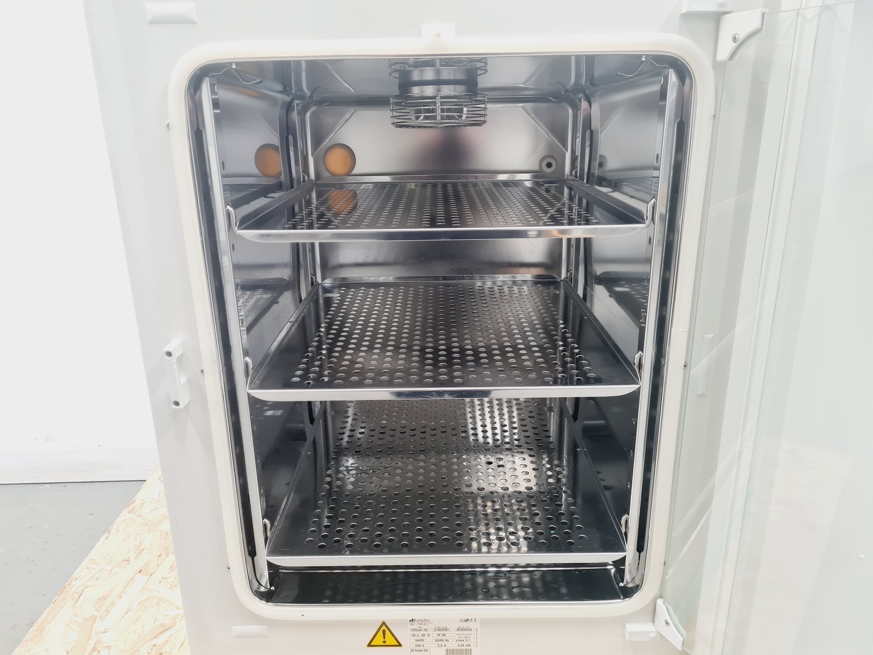 Image of Heraeus Hera Cell 150 CO2 Incubator