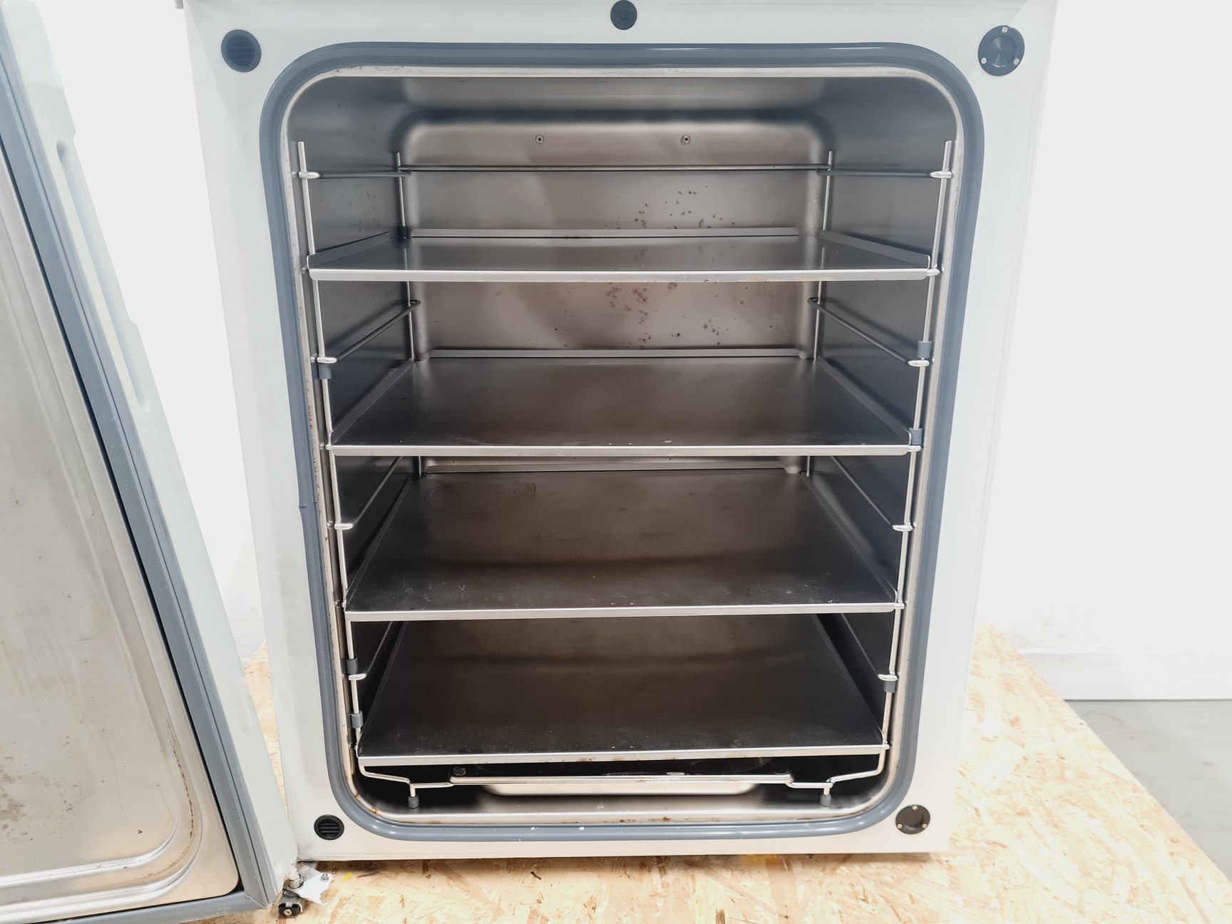 Image of RSBiotech Galaxy R+ 170-300 PLUS CO2 Incubator Lab