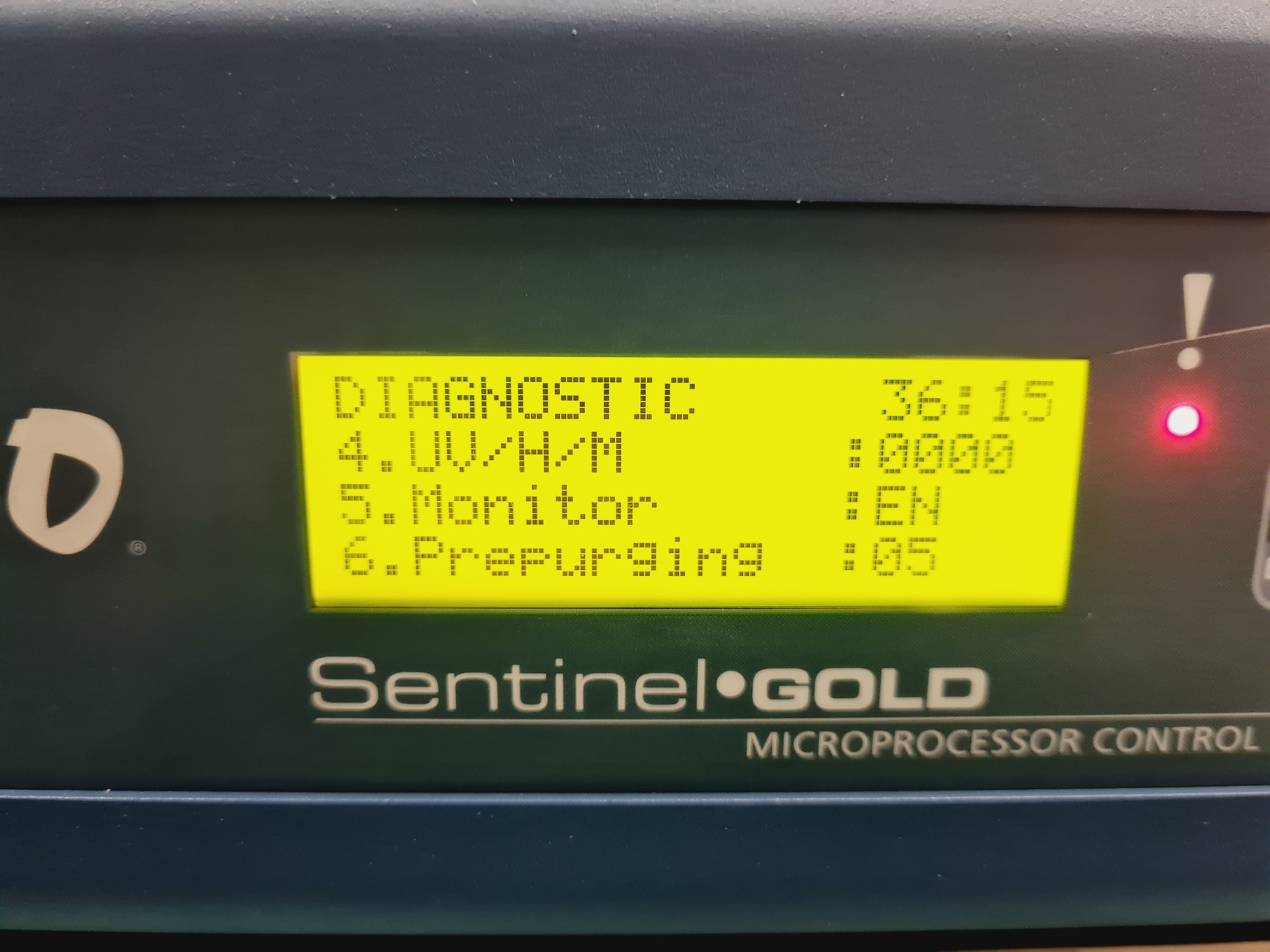 Image of Esco Isoclean HPI-4G8-PS2 Platform Isolator with Esco Glove Leak Tester