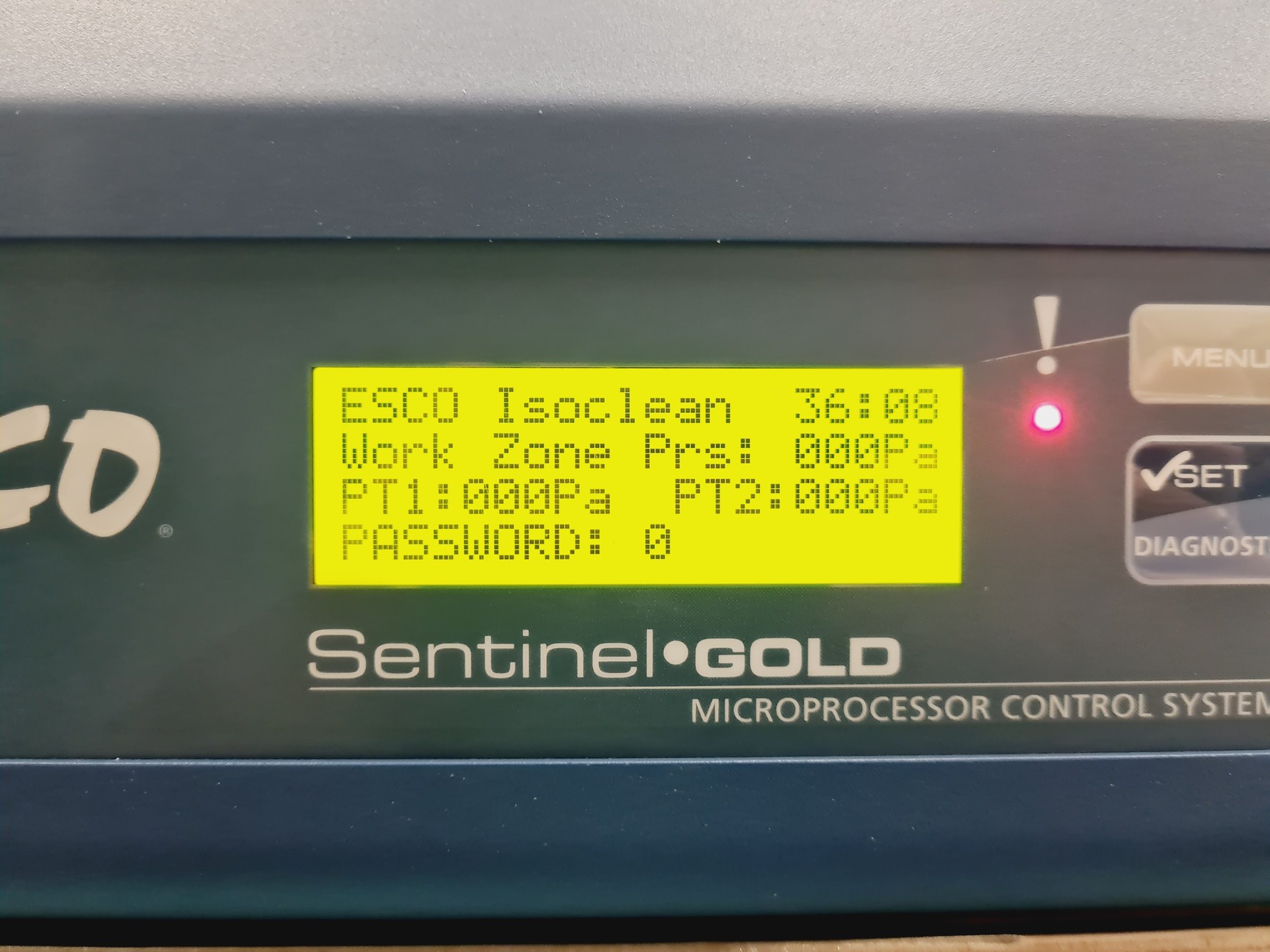 Image of Esco Isoclean HPI-4G8-PS2 Platform Isolator with Esco Glove Leak Tester