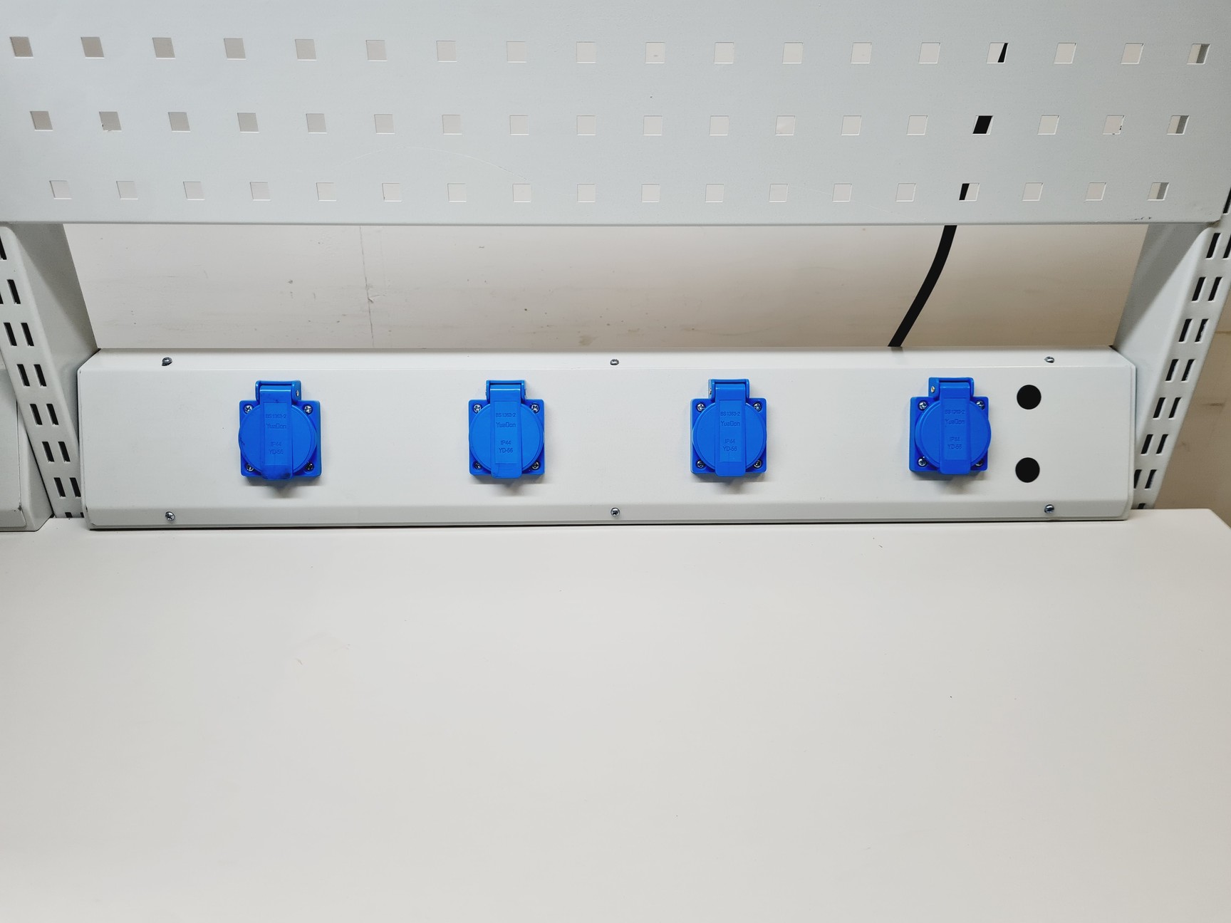 Image of ESD Workbench 1600mm with Light and 8 Power Sockets Lab