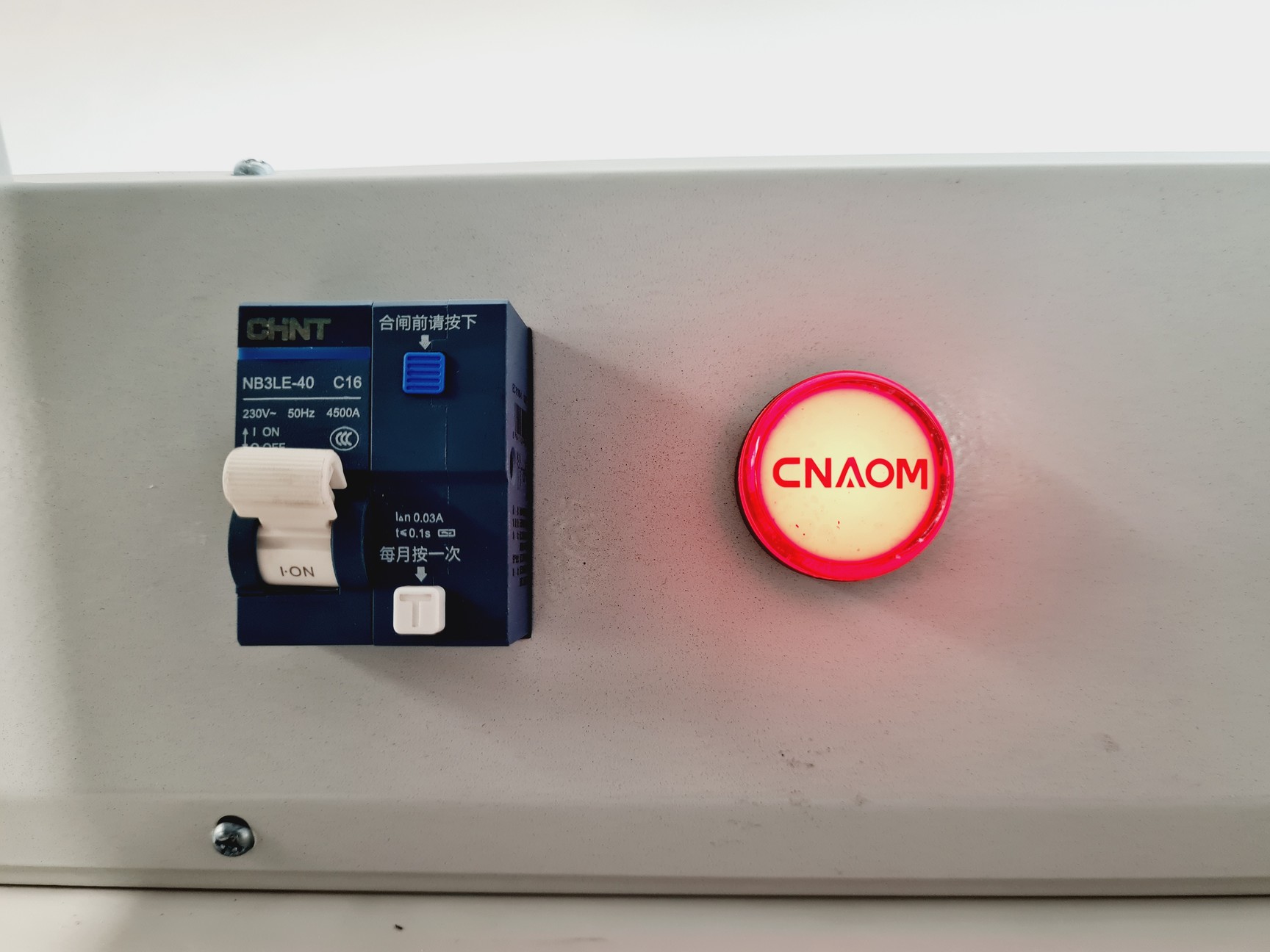 Image of ESD Workbench 1600mm with Light and 8 Power Sockets Lab