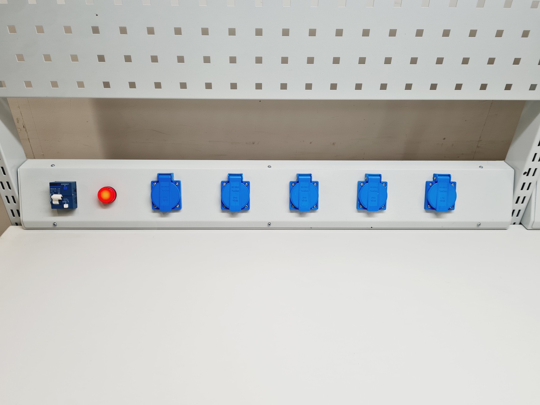 Image of ESD Workbench 1830mm with Light and 10 Power Sockets Lab