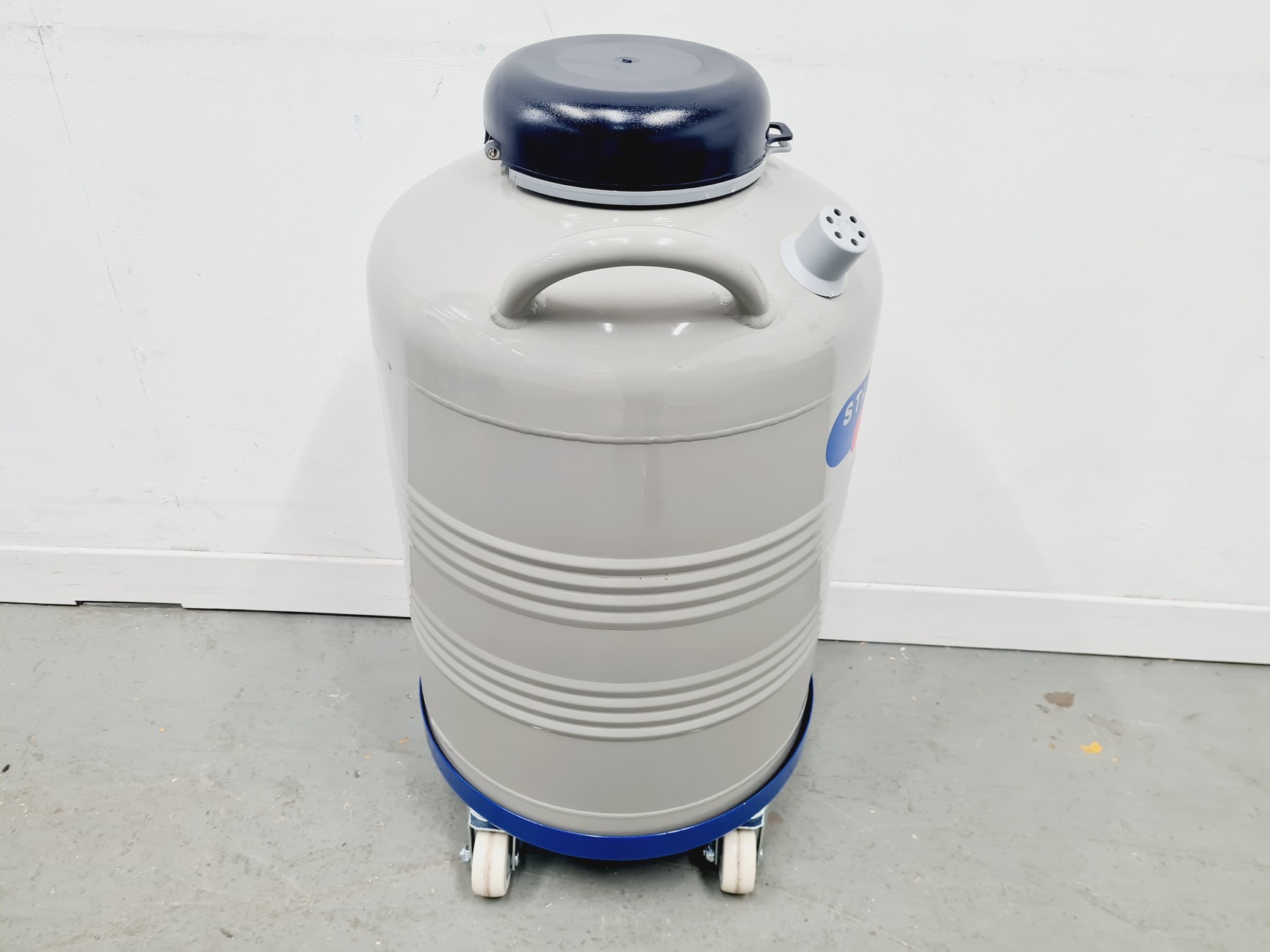 Image of Statebourne BIO 20 Liquid Nitrogen Dewar Lab
