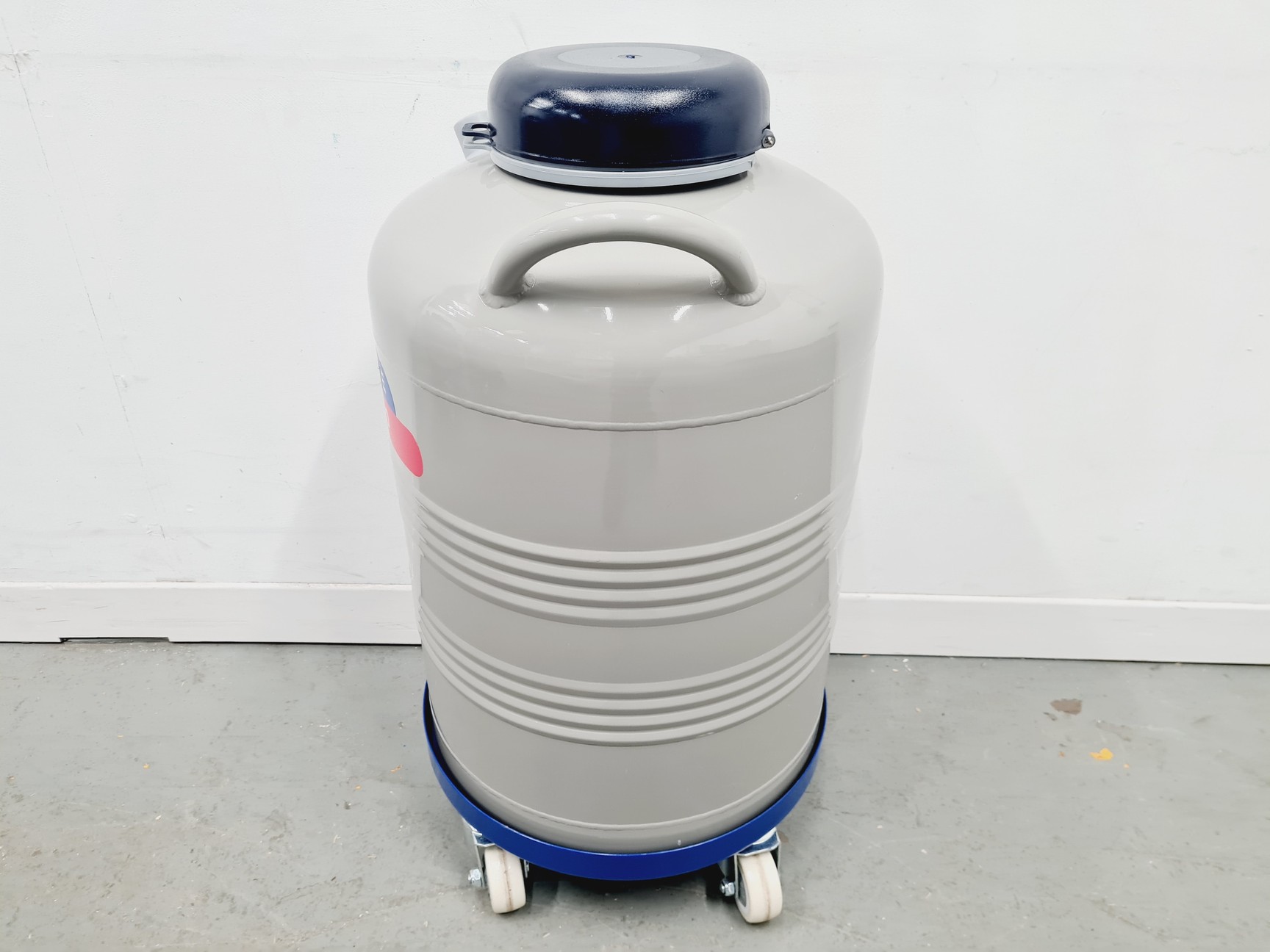 Image of Statebourne BIO 20 Liquid Nitrogen Dewar Lab