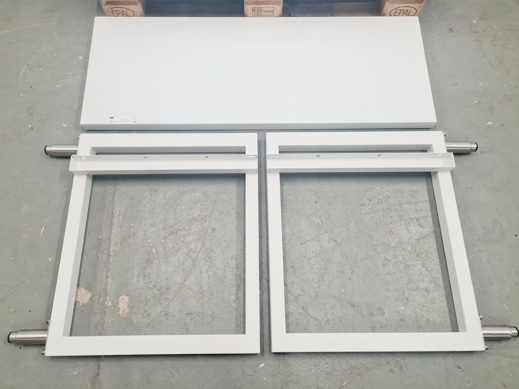 Image of Esco Class II BSC Airstream Duo AC2-4G8 w/ Stand Lab
