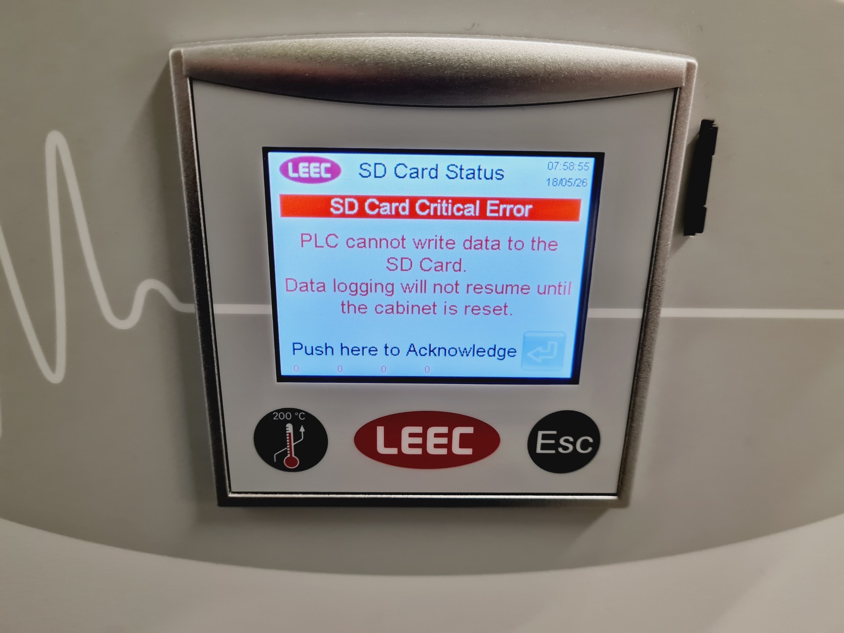 Image of LEEC Touch 190 S Culture Safe CO2 Incubator