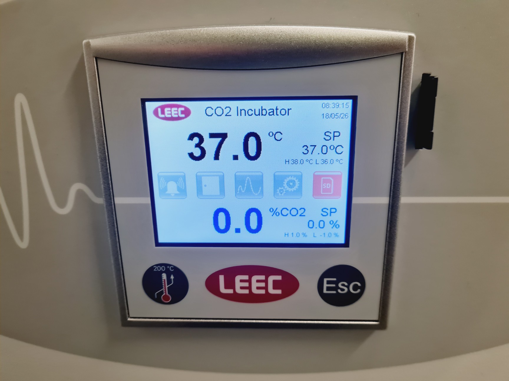 Image of LEEC Touch 190 S Culture Safe CO2 Incubator