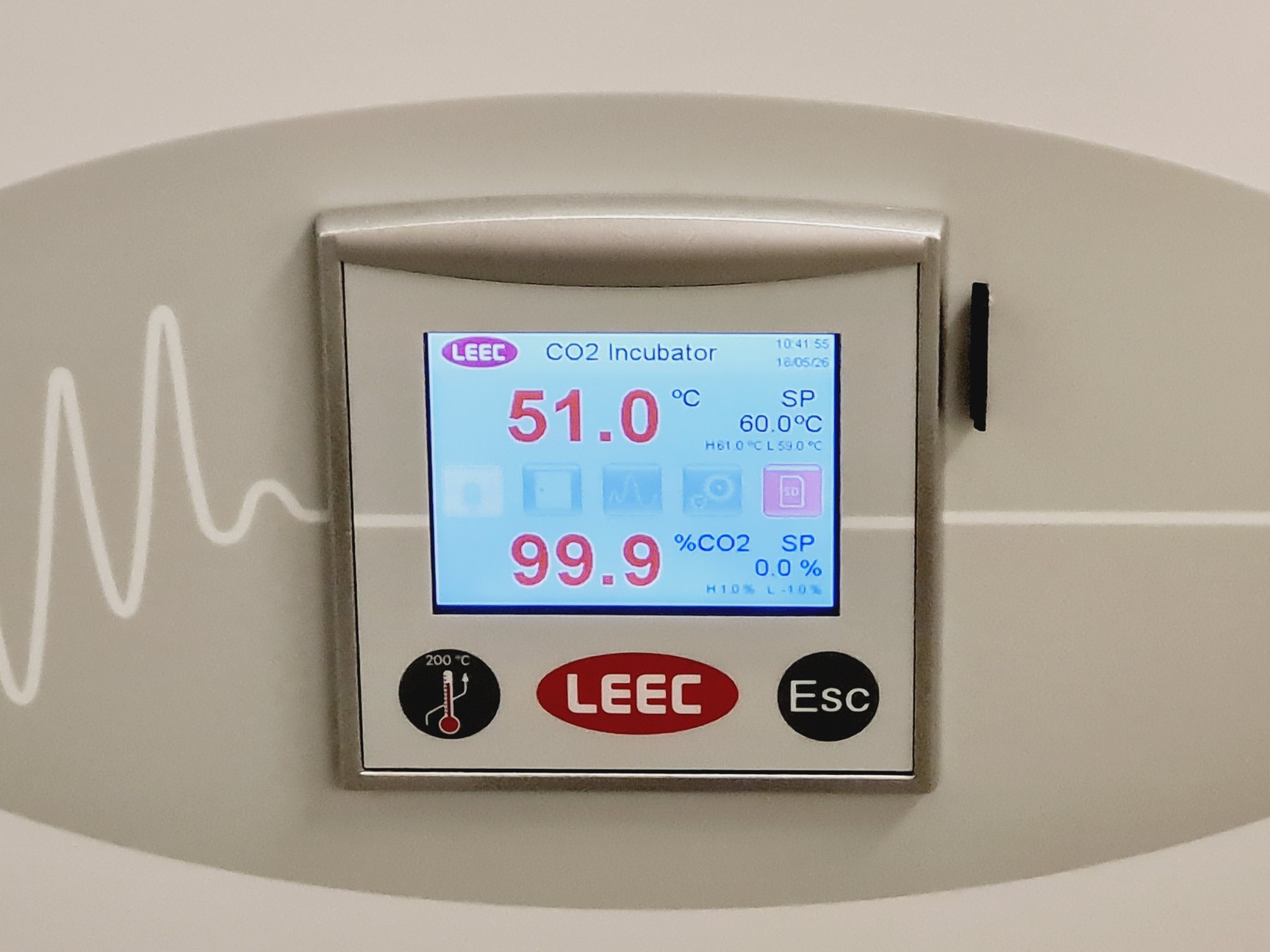 Image of LEEC Touch 190 S Culture Safe CO2 Incubator