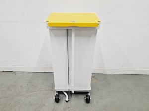 Thumbnail image of EVO 30 Mono Disposable Rectangular Waste Bin with Single Lid 30L