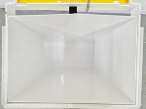Thumbnail image of EVO 30 Mono Disposable Rectangular Waste Bin with Single Lid 30L
