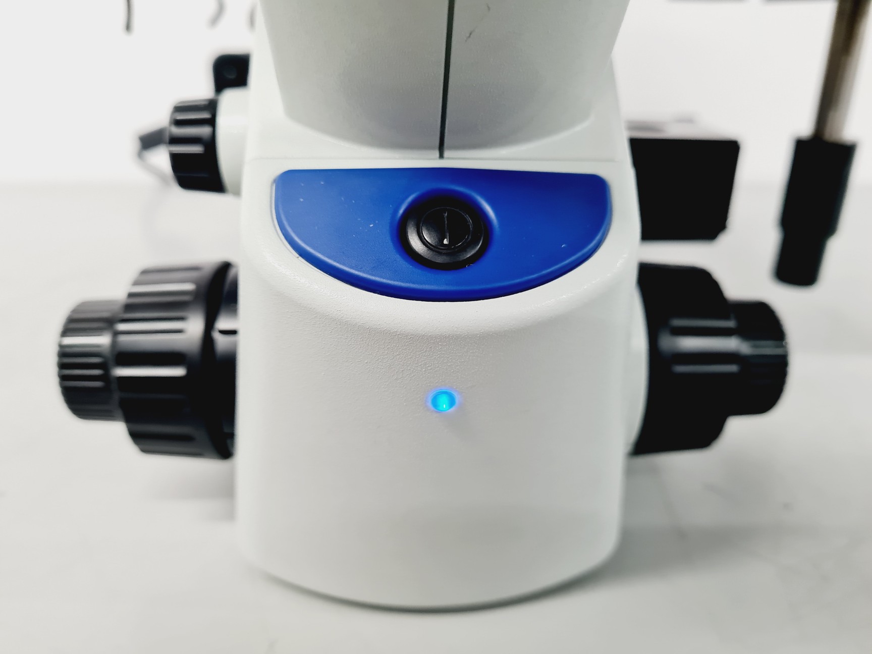 Image of Olympus CKX53 Microscope with CoolLED pE-300 w/ 4 x Objectives 2/4/10/20x Lab
