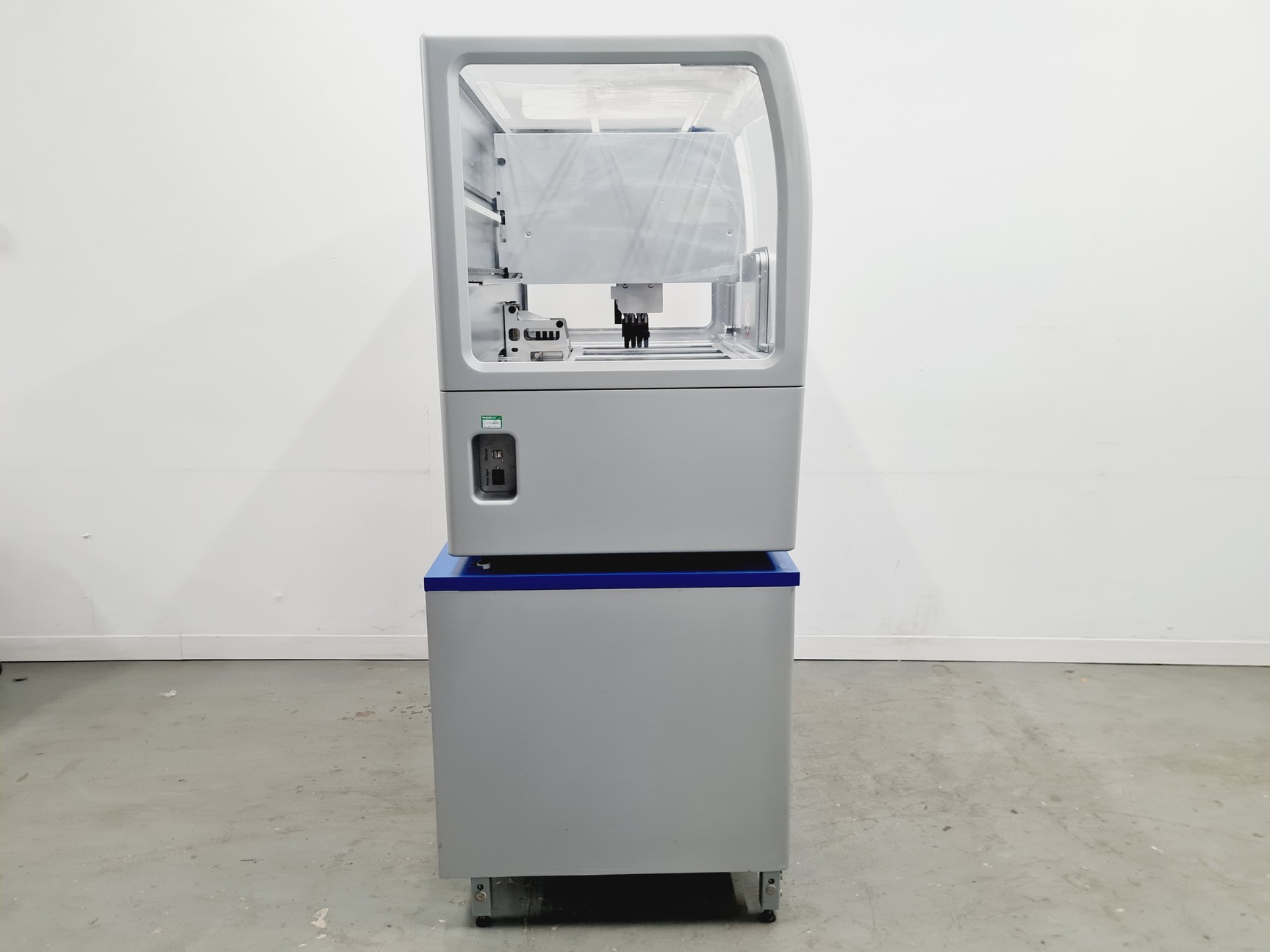 Image of Qiagen QIAsymphony SP Nucleic Acid Purification System Lab