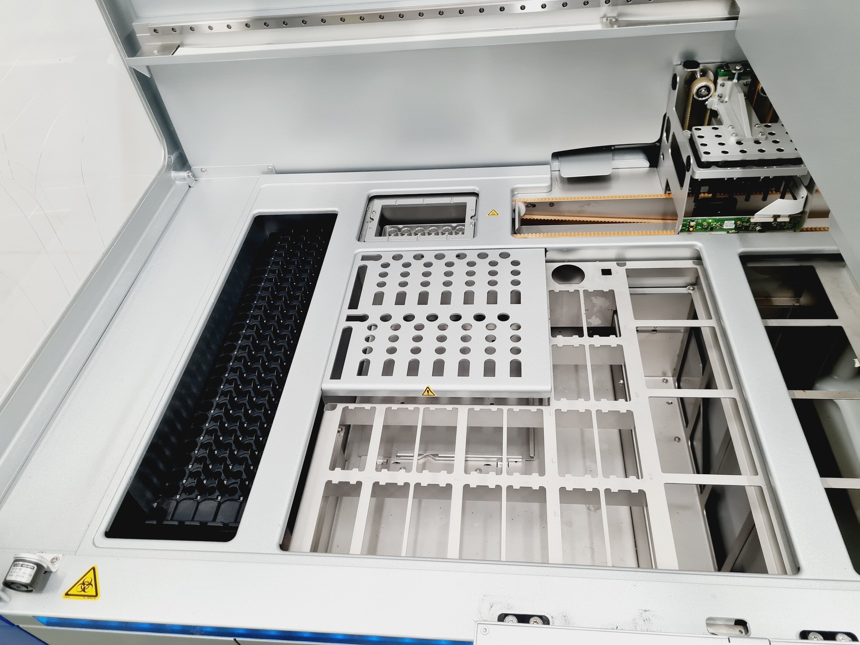 Image of Qiagen QIAsymphony SP Nucleic Acid Purification System Lab