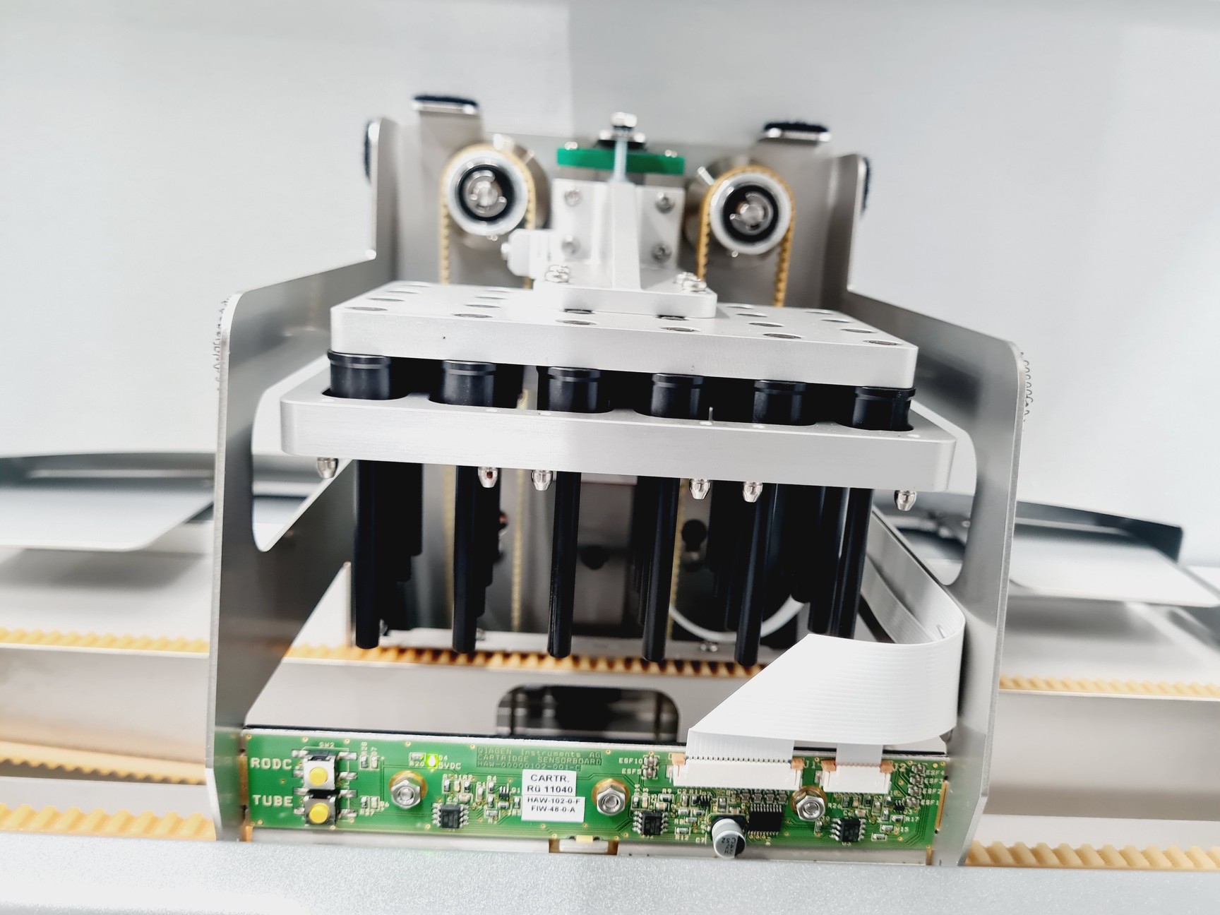 Image of Qiagen QIAsymphony SP Nucleic Acid Purification System Lab