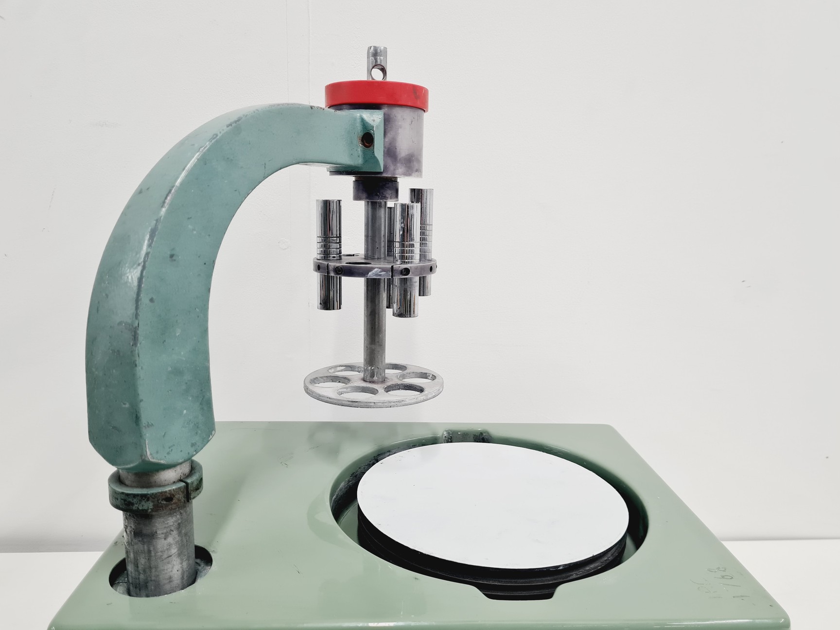 Image of Metaserve Universal Polisher C200/5A 200mm – Single Speed