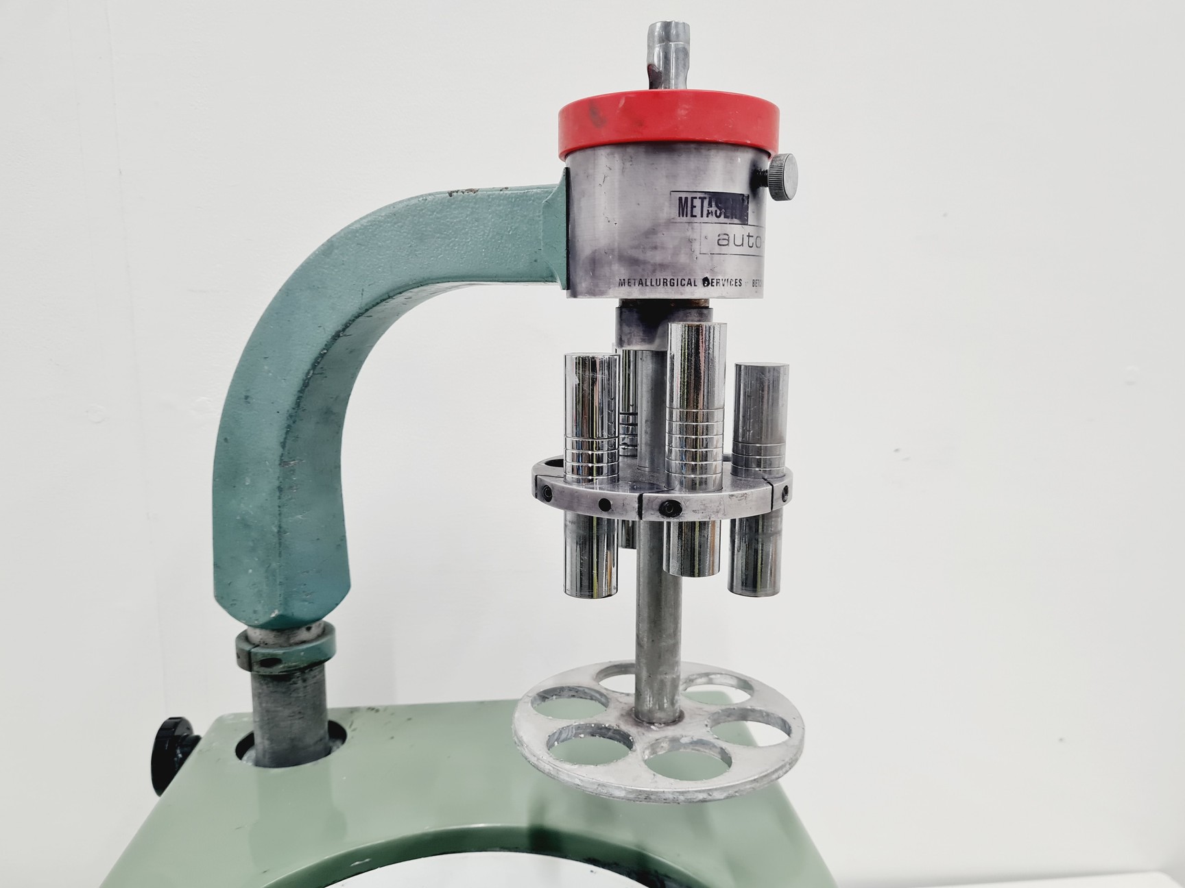Image of Metaserve Universal Polisher C200/5A 200mm – Single Speed
