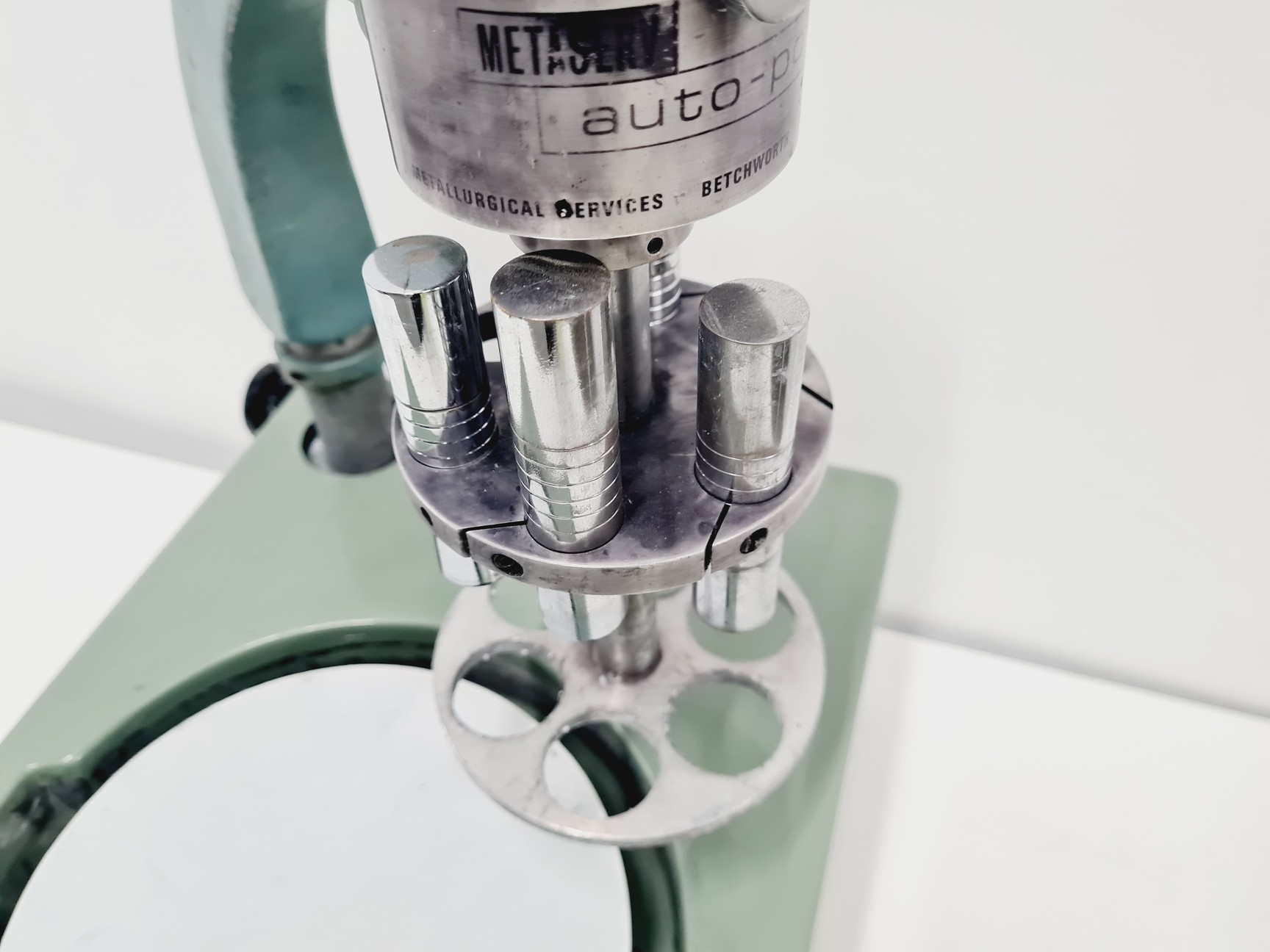 Image of Metaserve Universal Polisher C200/5A 200mm – Single Speed