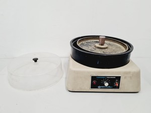 Thumbnail image of Buehler VibroMet Polisher w/ 3 x Polishing Disc