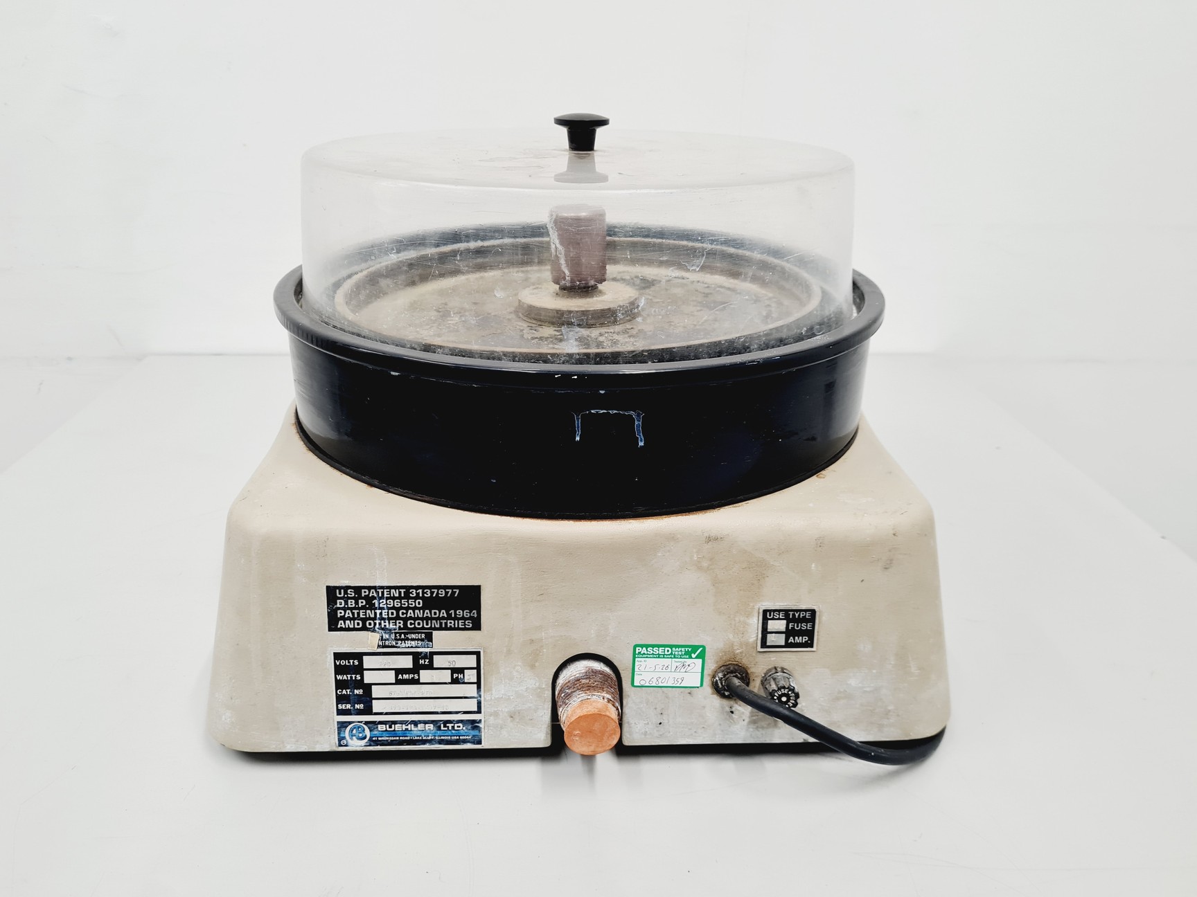 Image of Buehler VibroMet Polisher w/ 3 x Polishing Disc
