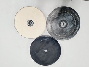 Thumbnail image of Buehler VibroMet Polisher w/ 3 x Polishing Disc