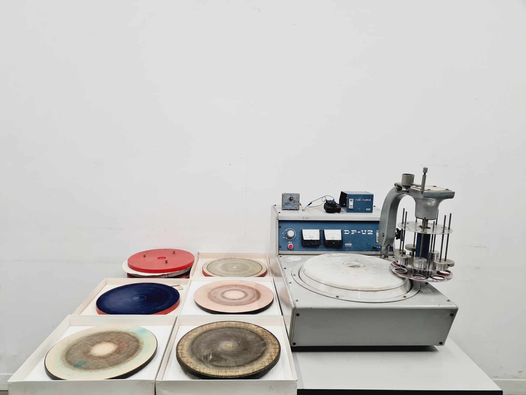 Image of Struers DP-U2 Grinding & Polishing Machine