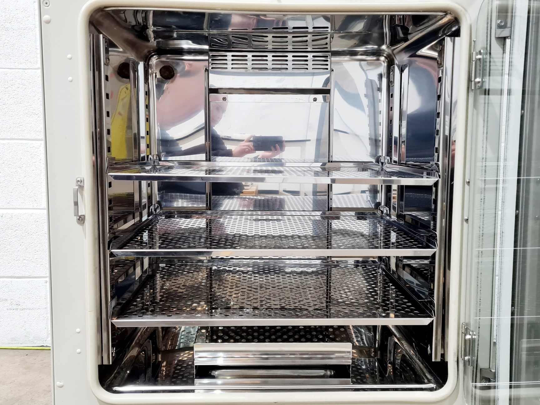 Image of Sanyo MCO-20AIC CO2 Incubator Double Stack 