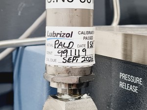 Thumbnail image of TA Instruments DSC Q20 Differential Scanning Calorimeter 