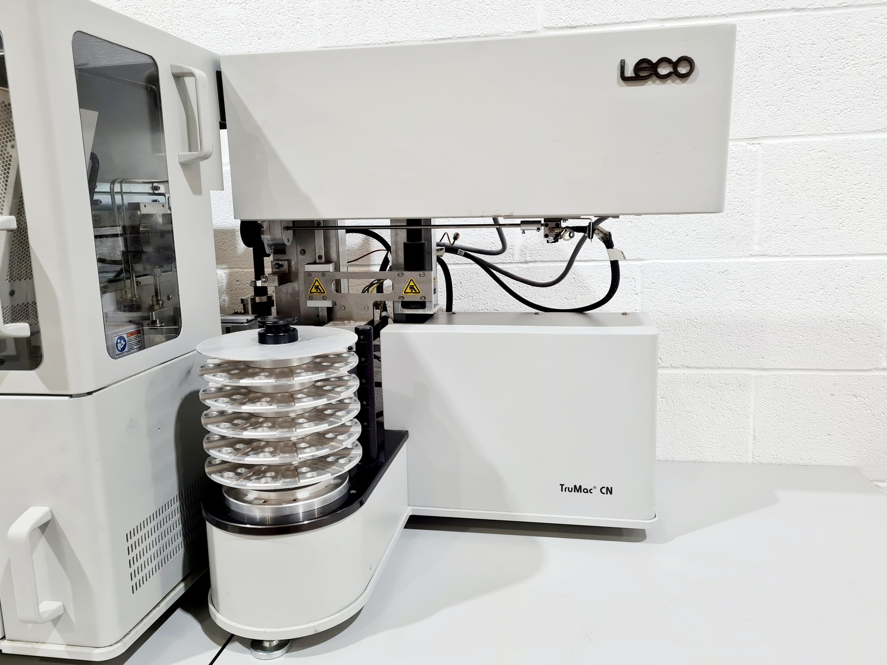 Image of Leco TruMac CN Elemental Determinator System w Model 630-300-300 and 630-300-800