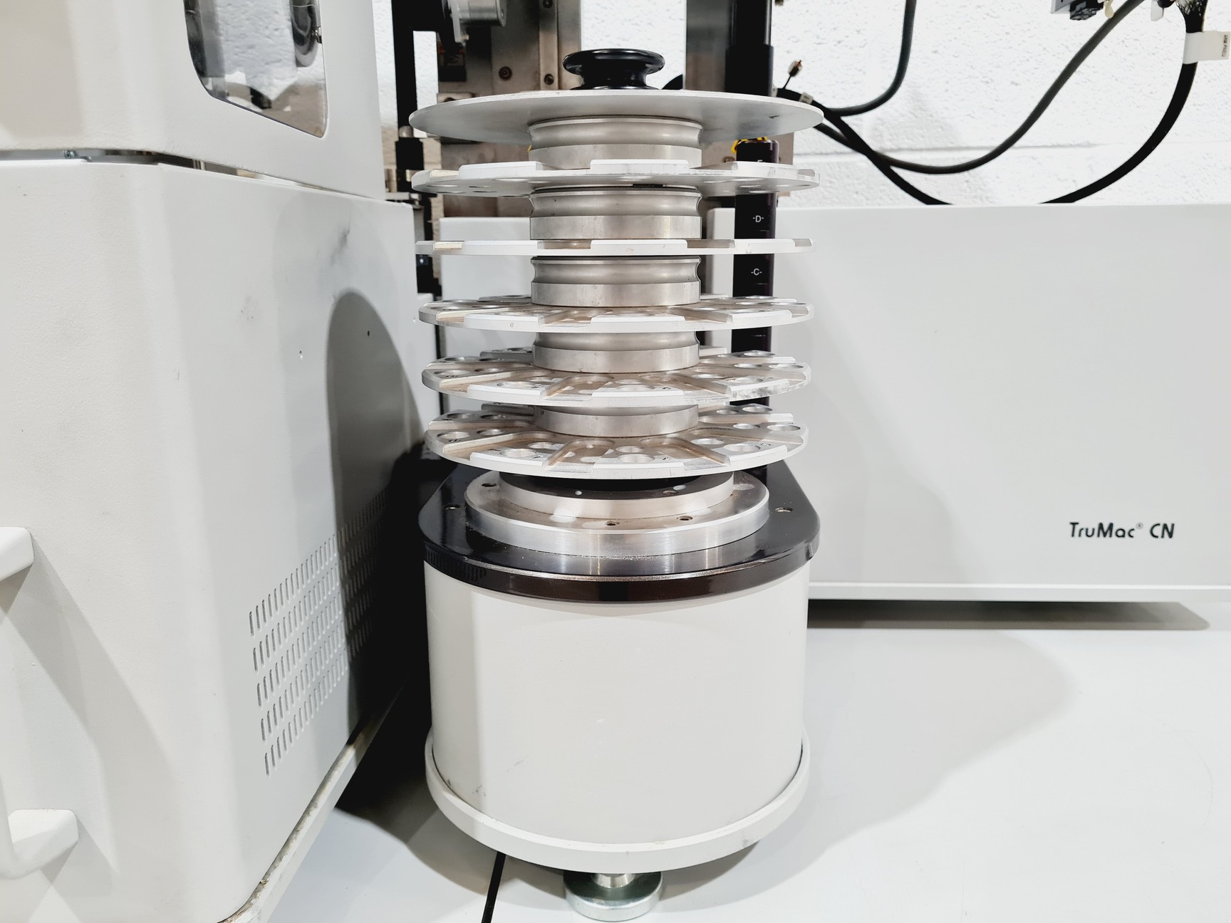 Image of Leco TruMac CN Elemental Determinator System w Model 630-300-300 and 630-300-800