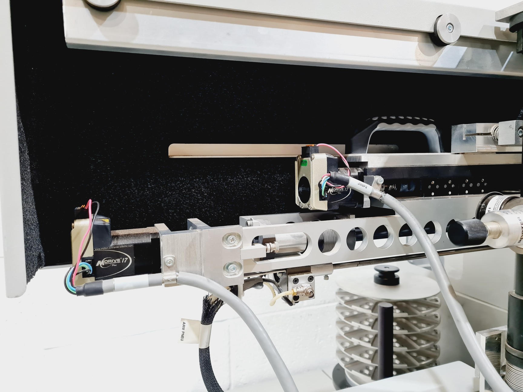Image of Leco TruMac CN Elemental Determinator System w Model 630-300-300 and 630-300-800