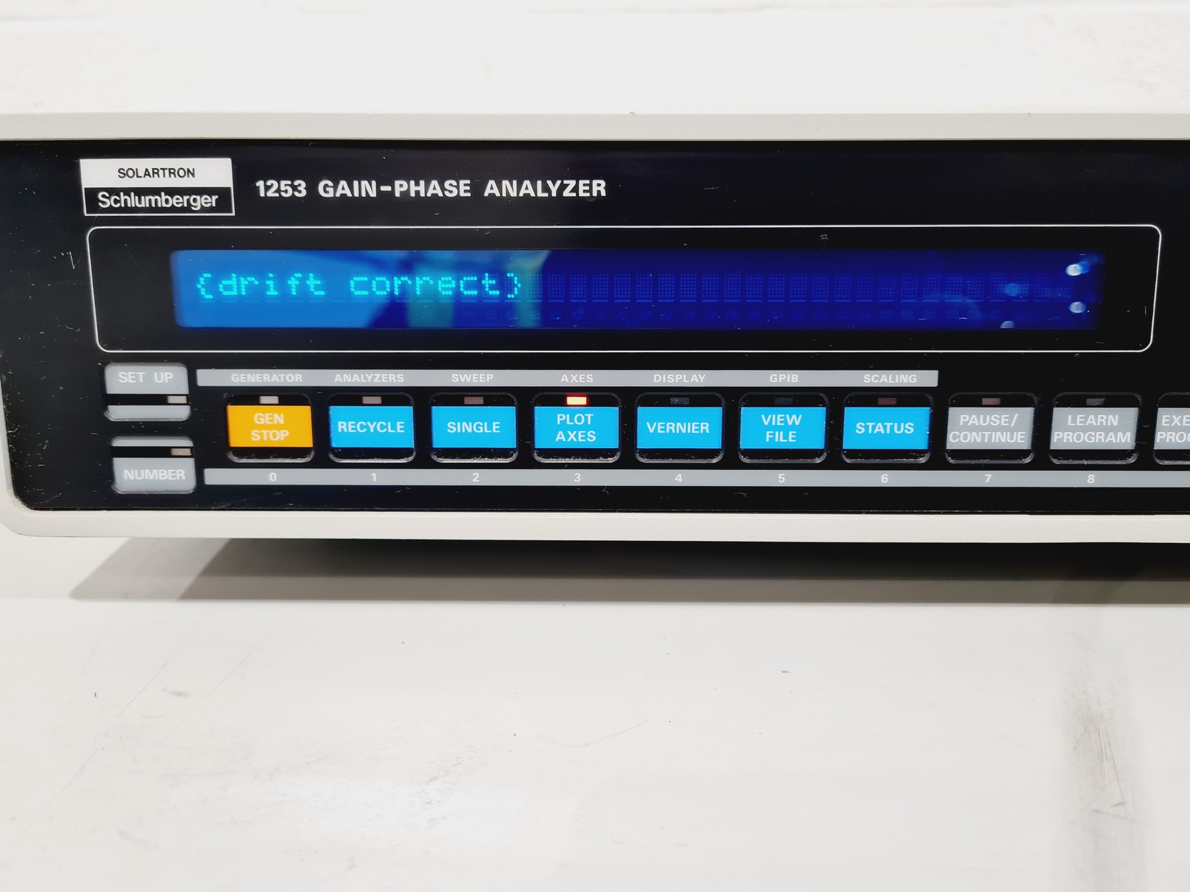 Image of Schlumberger Solartron 1253 Gain-Phase Analyzer