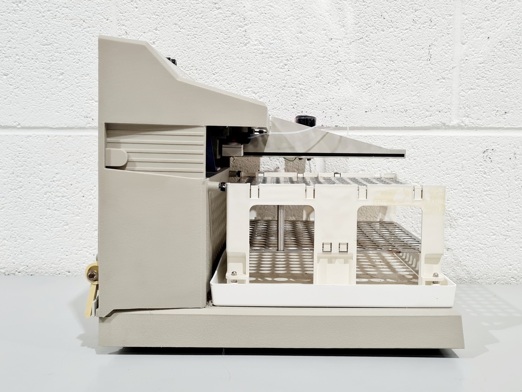 Image of Dionex FC 144 Foxy Jr Fraction Collector Lab