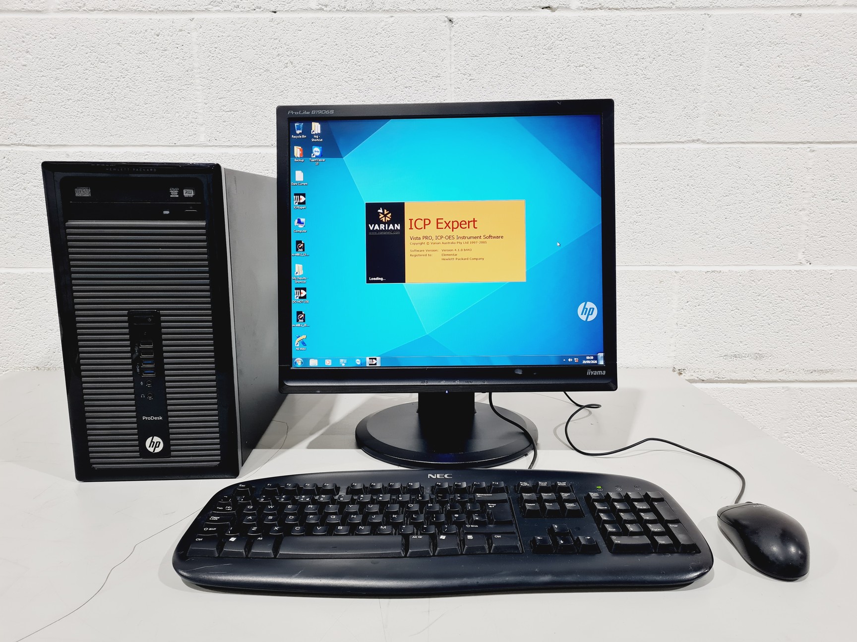 Image of Varian Vista-Pro CCD Simultaneous ICP-OES System w Chiller, Autosampler, and PC