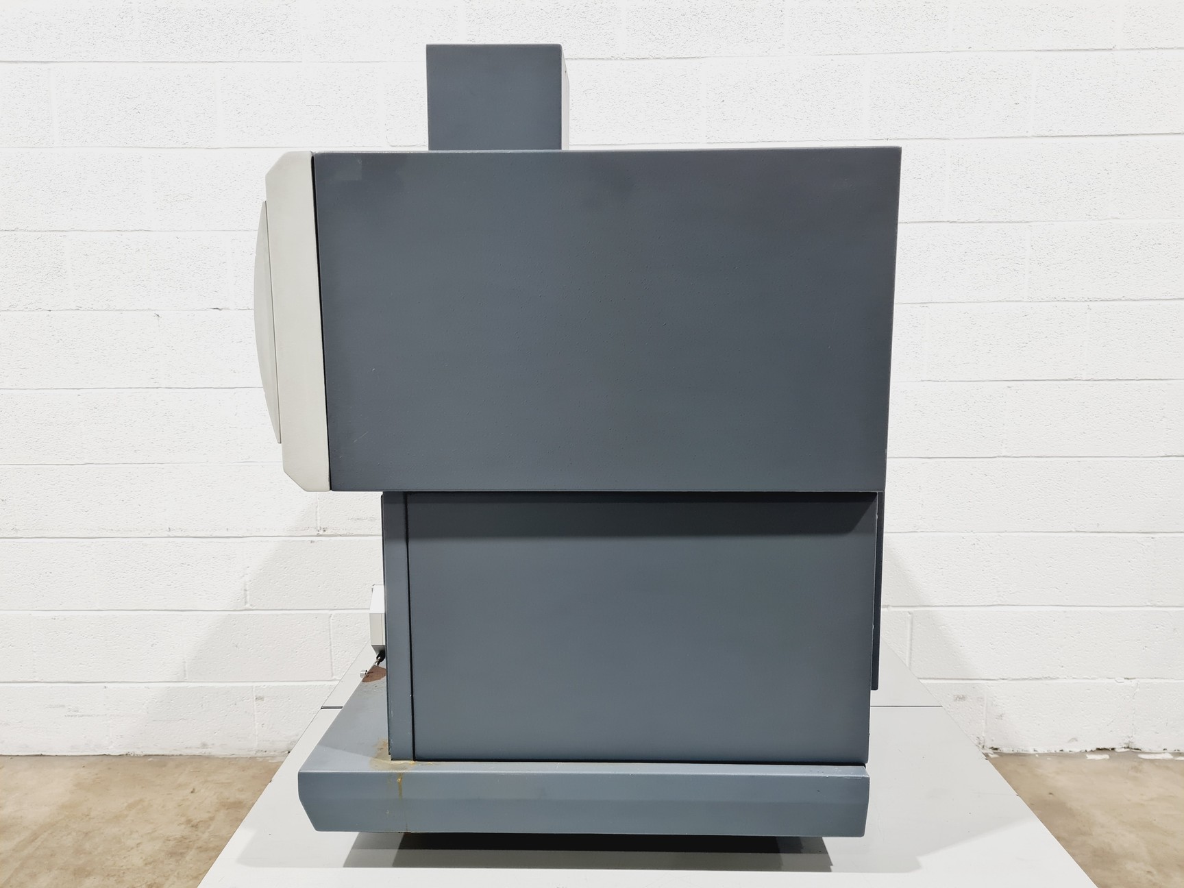 Image of Varian Vista-Pro CCD Simultaneous ICP-OES System w Chiller, Autosampler, and PC