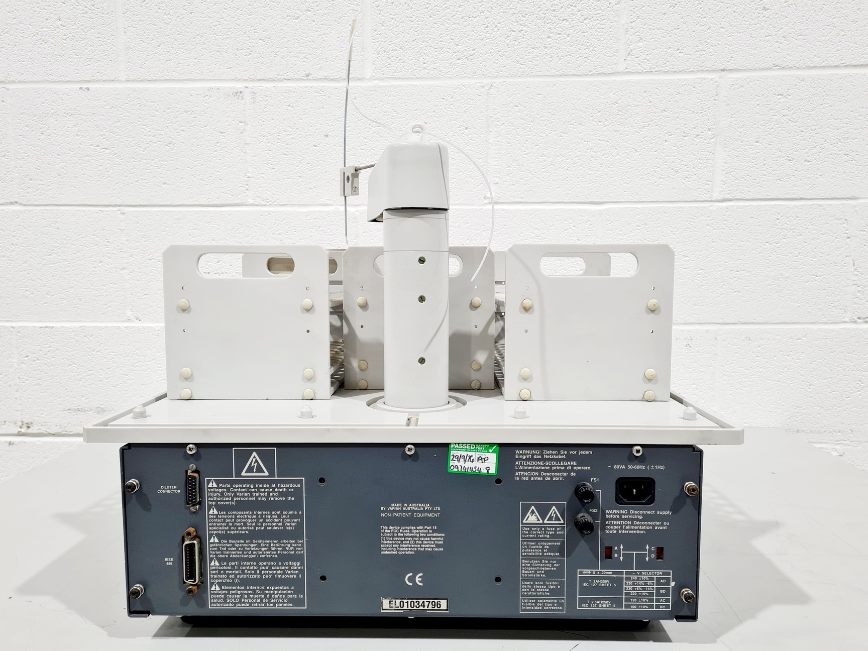 Image of Varian Vista-Pro CCD Simultaneous ICP-OES System w Chiller, Autosampler, and PC