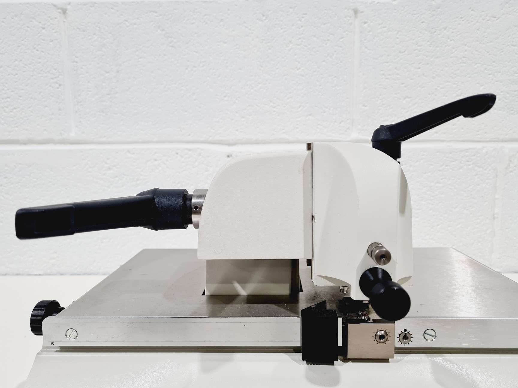Image of Leica EM KMR2 Glass Knifemaker for Electron & Light Microscopy Applications