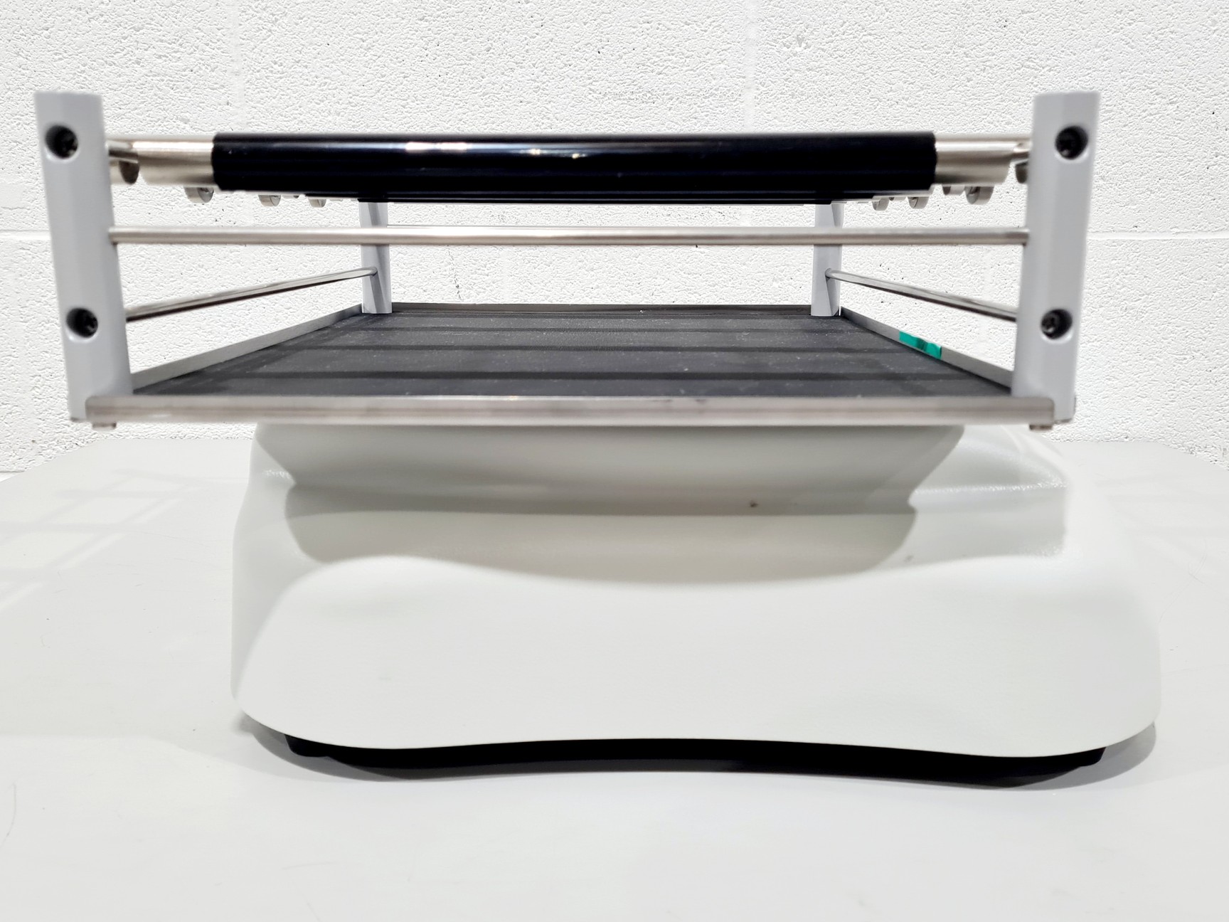 Image of Grant-Bio PSU-20i Multi-functional Orbital Shaker w UP-330 Platform