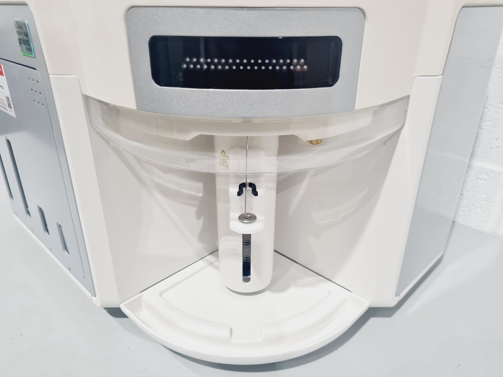 Image of Life Technologies Attune NxT Acoustic Focusing Cytometer AFC2 W/ PC + Software 