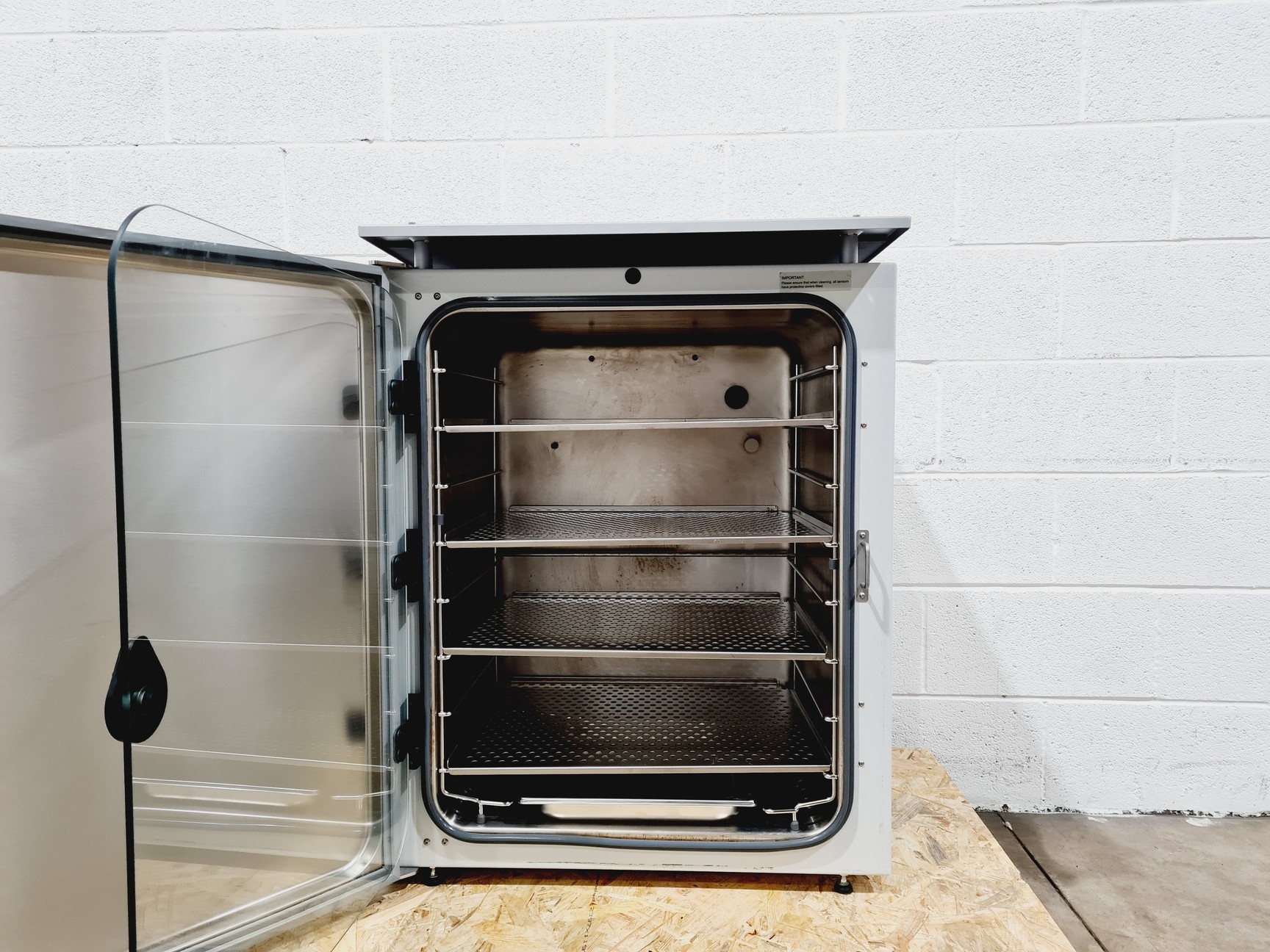 Image of New Brunswick Galaxy 170 R CO2 Incubator Lab