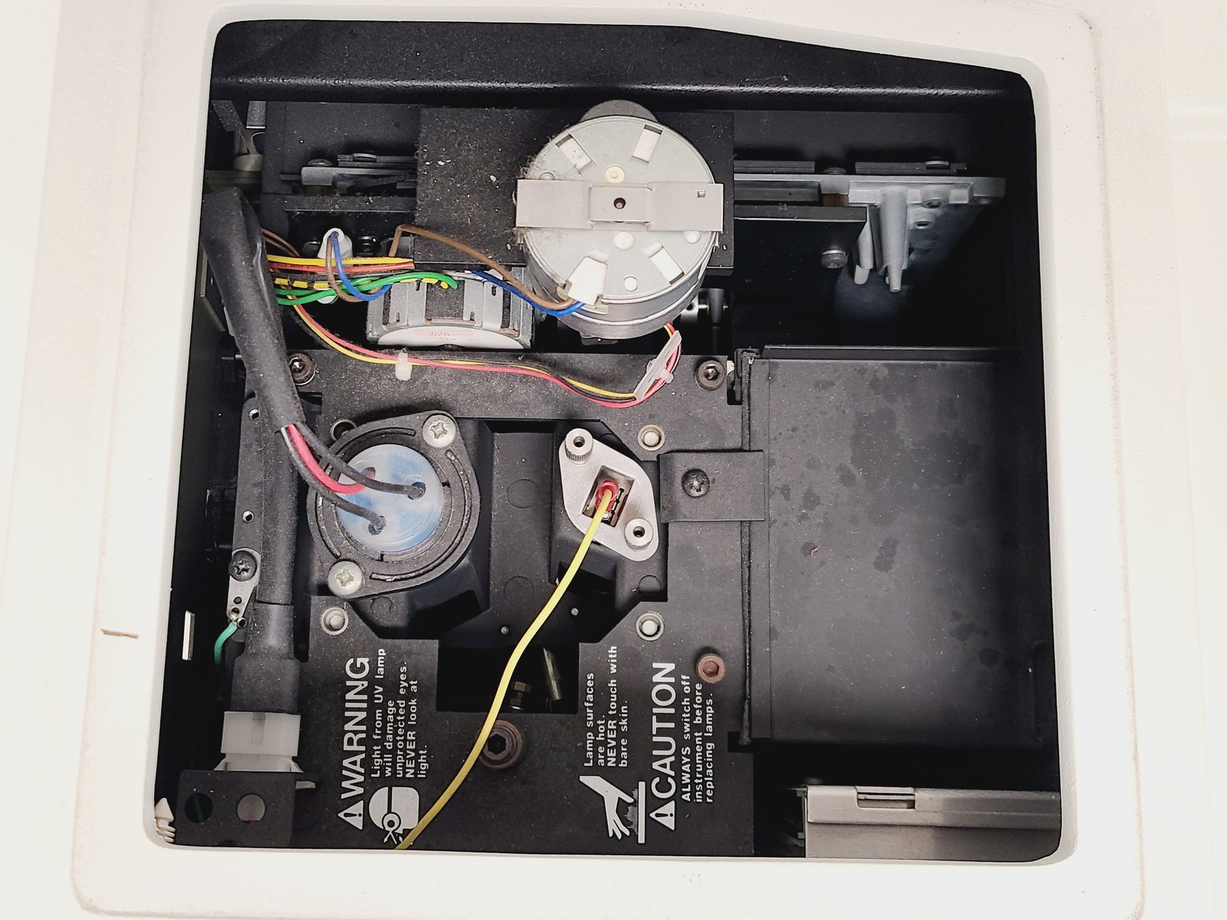 Image of Varian Cary 1E UV-Visible Spectrophotometer & Temperature Controller