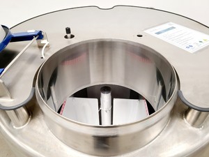 Thumbnail image of Taylor-Wharton LABS-40K Liquid Nitrogen Cryogenic Storage Tank