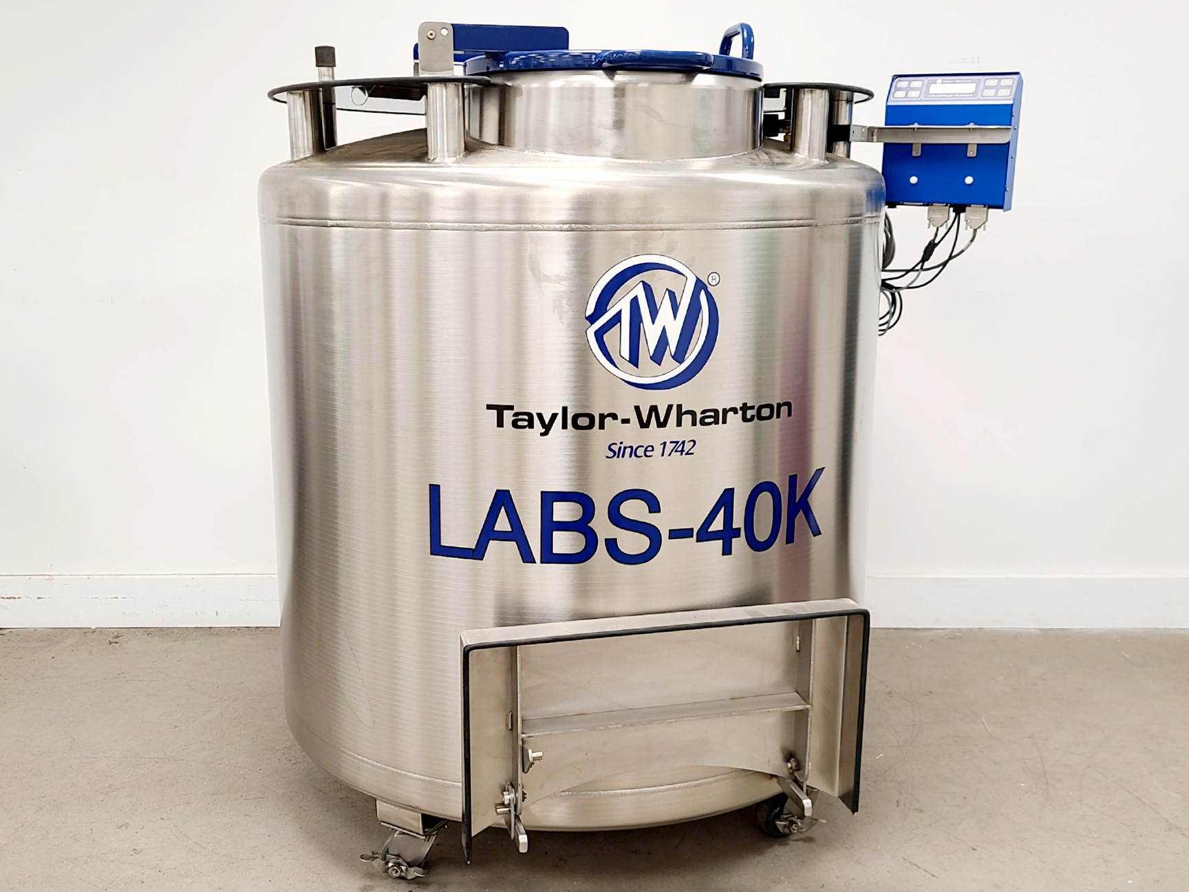 Image of Taylor-Wharton LABS-40K Liquid Nitrogen Cryogenic Storage Tank