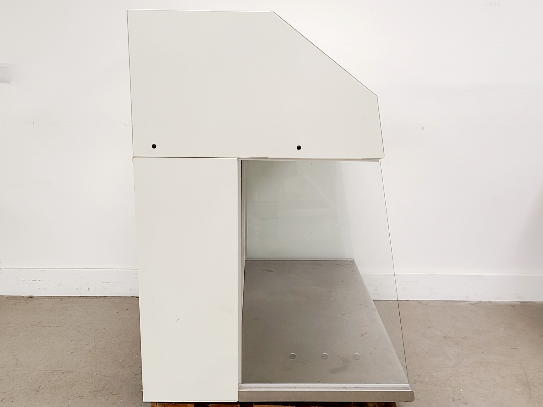 Image of Heraeus LaminAir HP 48 Laminar Flow Cabinet