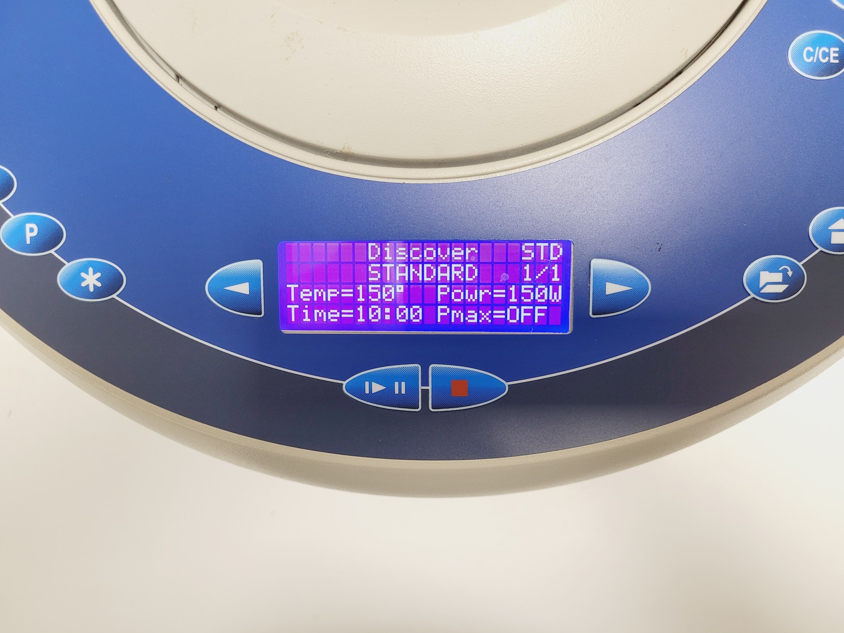 Image of CEM Discover System Microwave Reactor Sythesiser